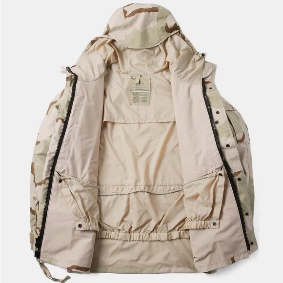 NWT U.S. Military Issue Desert Camouflage Cold Weather ECWCS Parka size Medium - Picture 2 of 16